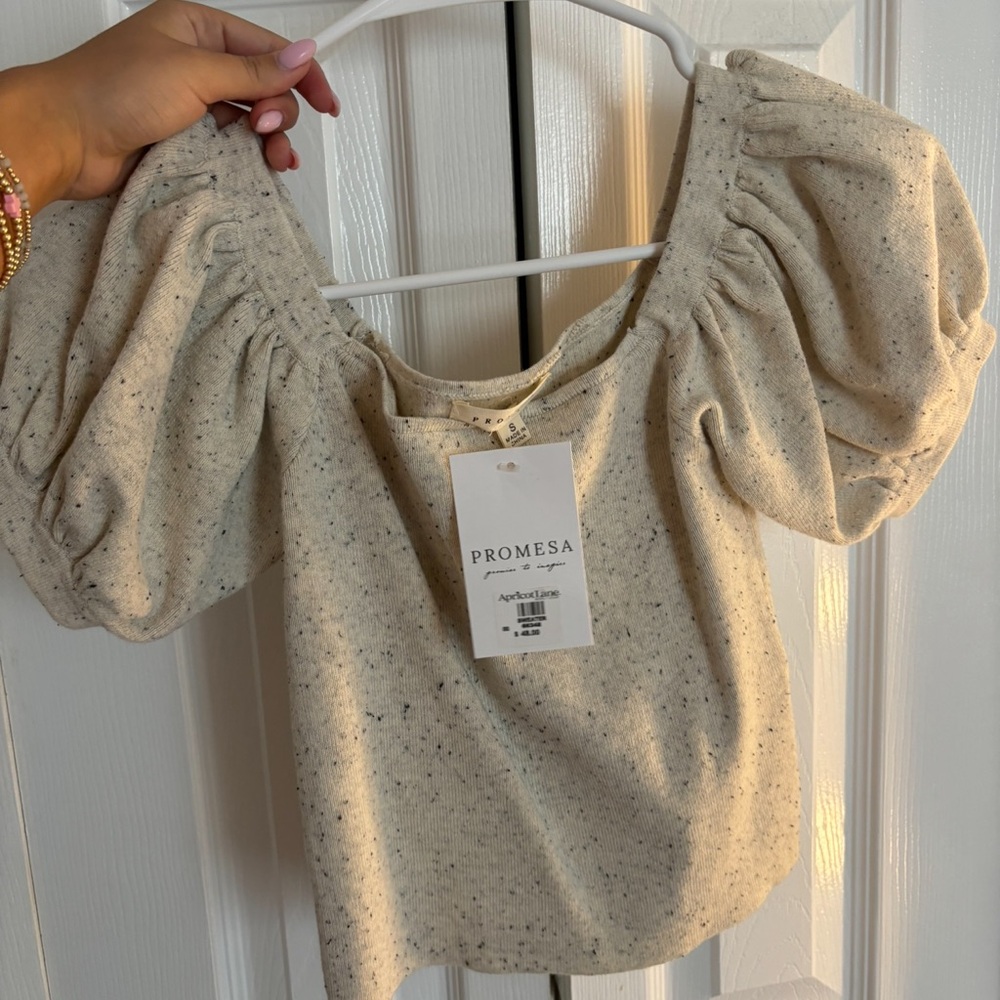 Apricot lane top